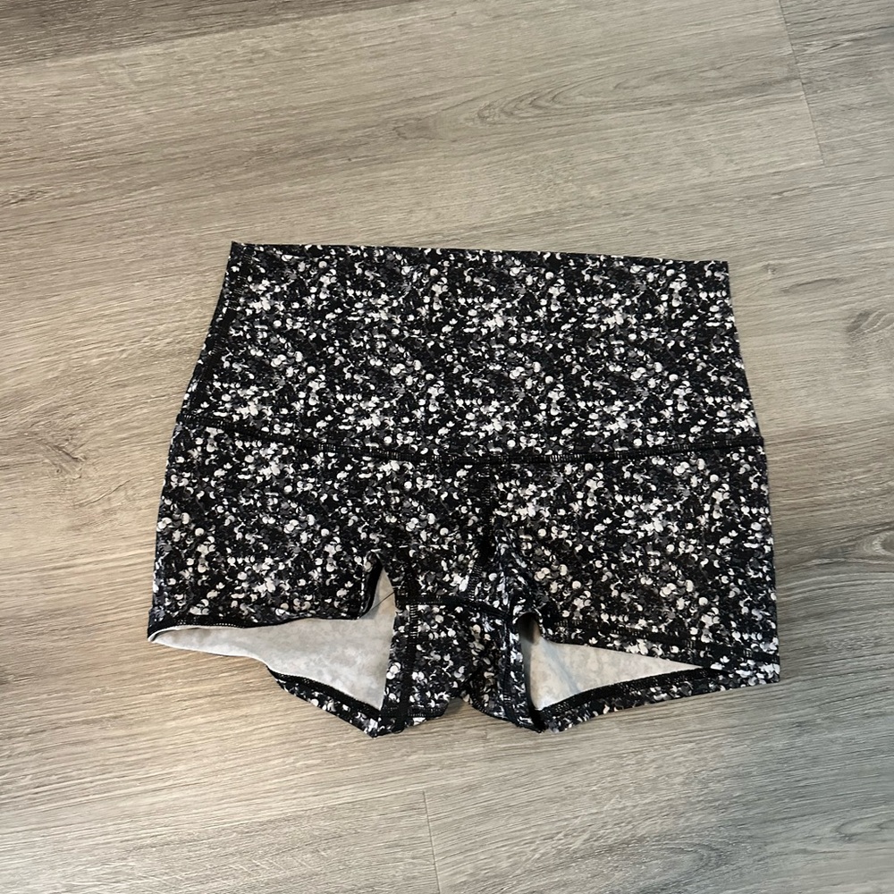 Lululemon Shorts Size 8